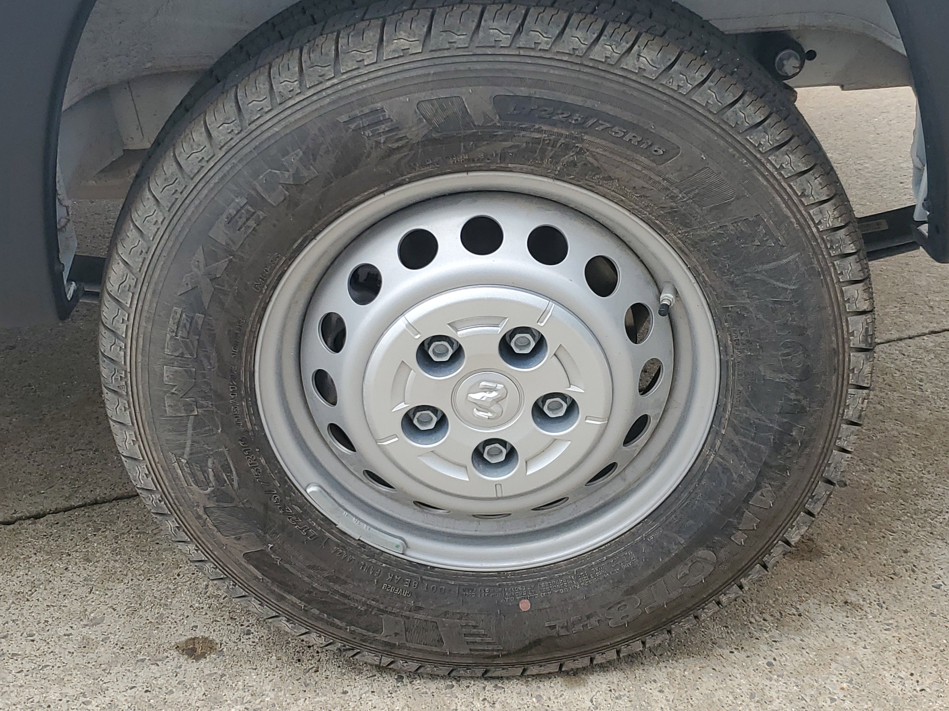 Used 2025 RAM ProMaster 2500 w/ Safety Group image 5