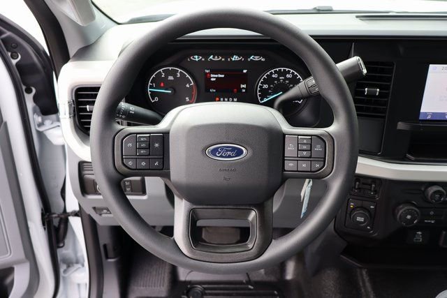New 2026 Ford F550 4x4 Supercab Super Duty image 23
