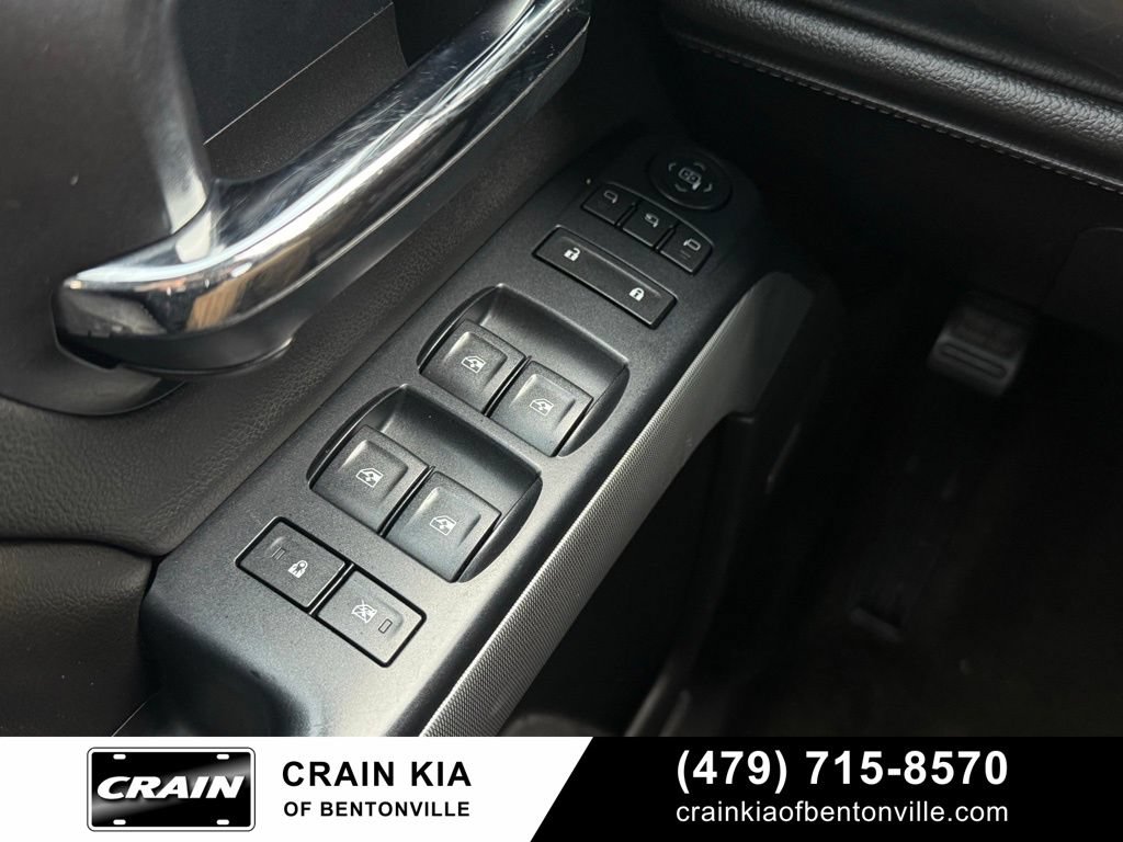 Used 2015 Chevrolet Silverado 1500 LTZ Z71 w/ LTZ Plus Package RWD image 12
