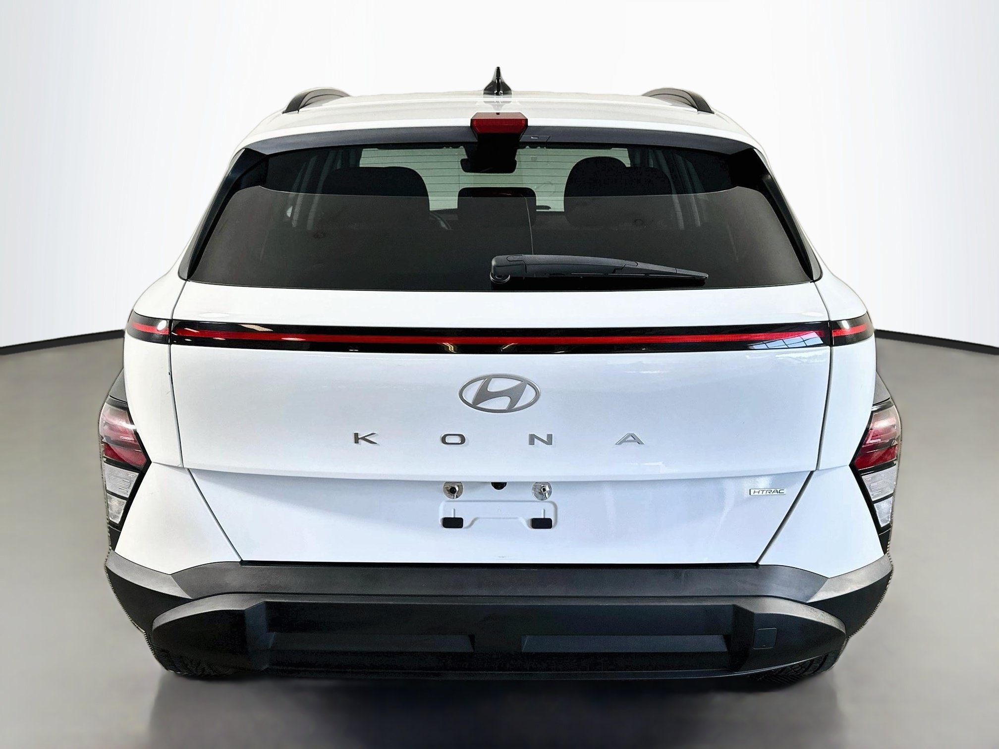 Certified 2025 Hyundai Kona SEL AWD/4WD image 6