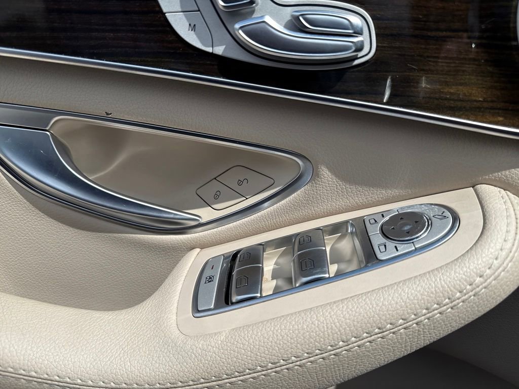 Used 2018 Mercedes-Benz C 300 4MATIC Sedan image 16
