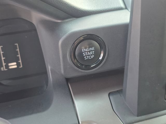 Used 2024 Toyota Tacoma SR5 AWD/4WD image 34