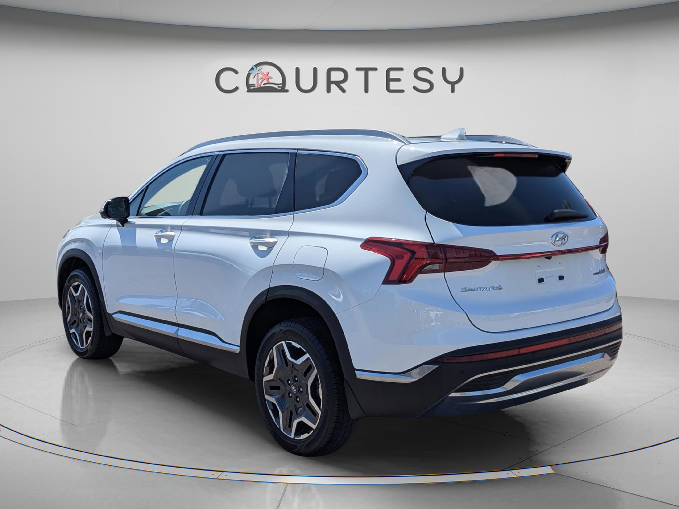 Certified 2023 Hyundai Santa Fe SEL Premium AWD/4WD image 3