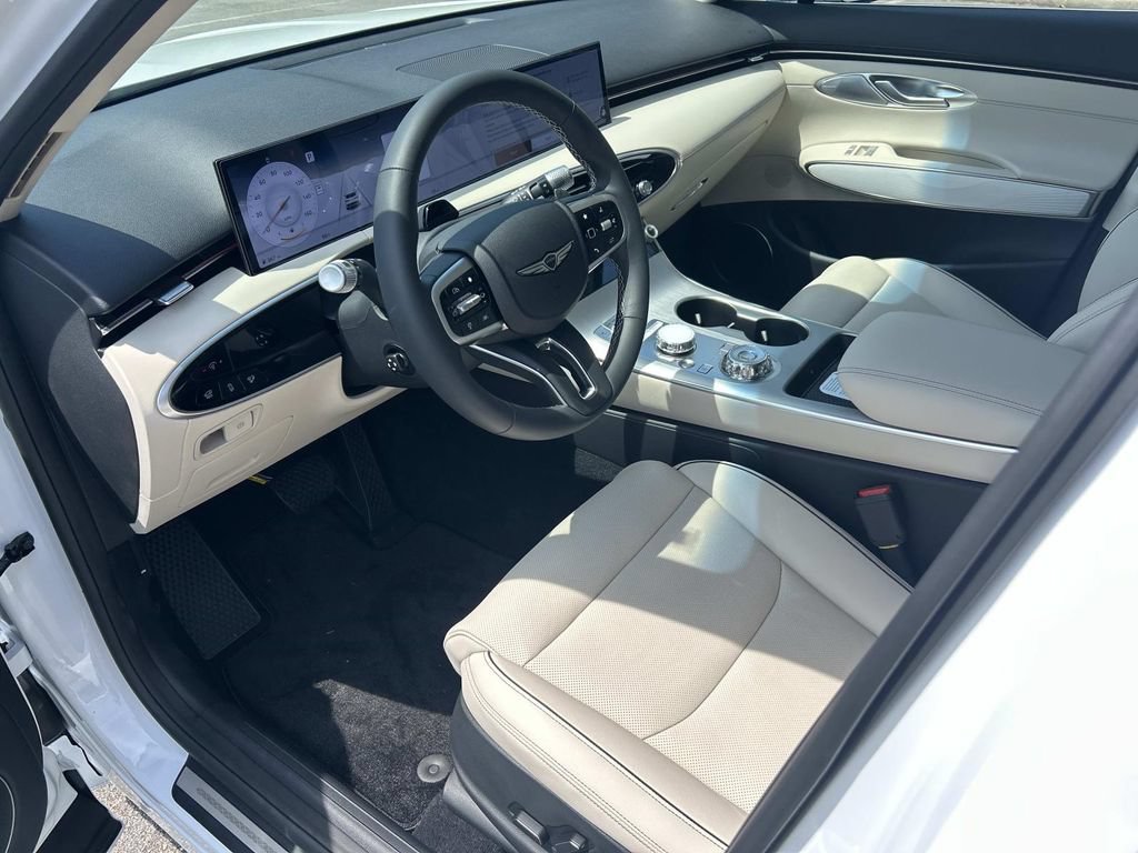 New 2027 Genesis GV70 2.5T Advanced AWD/4WD image 13