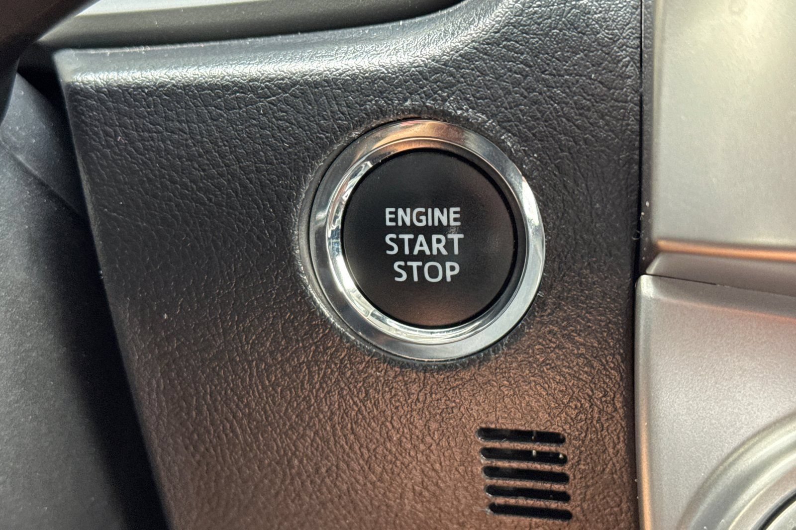 Certified 2024 Toyota 4Runner Limited AWD/4WD image 23