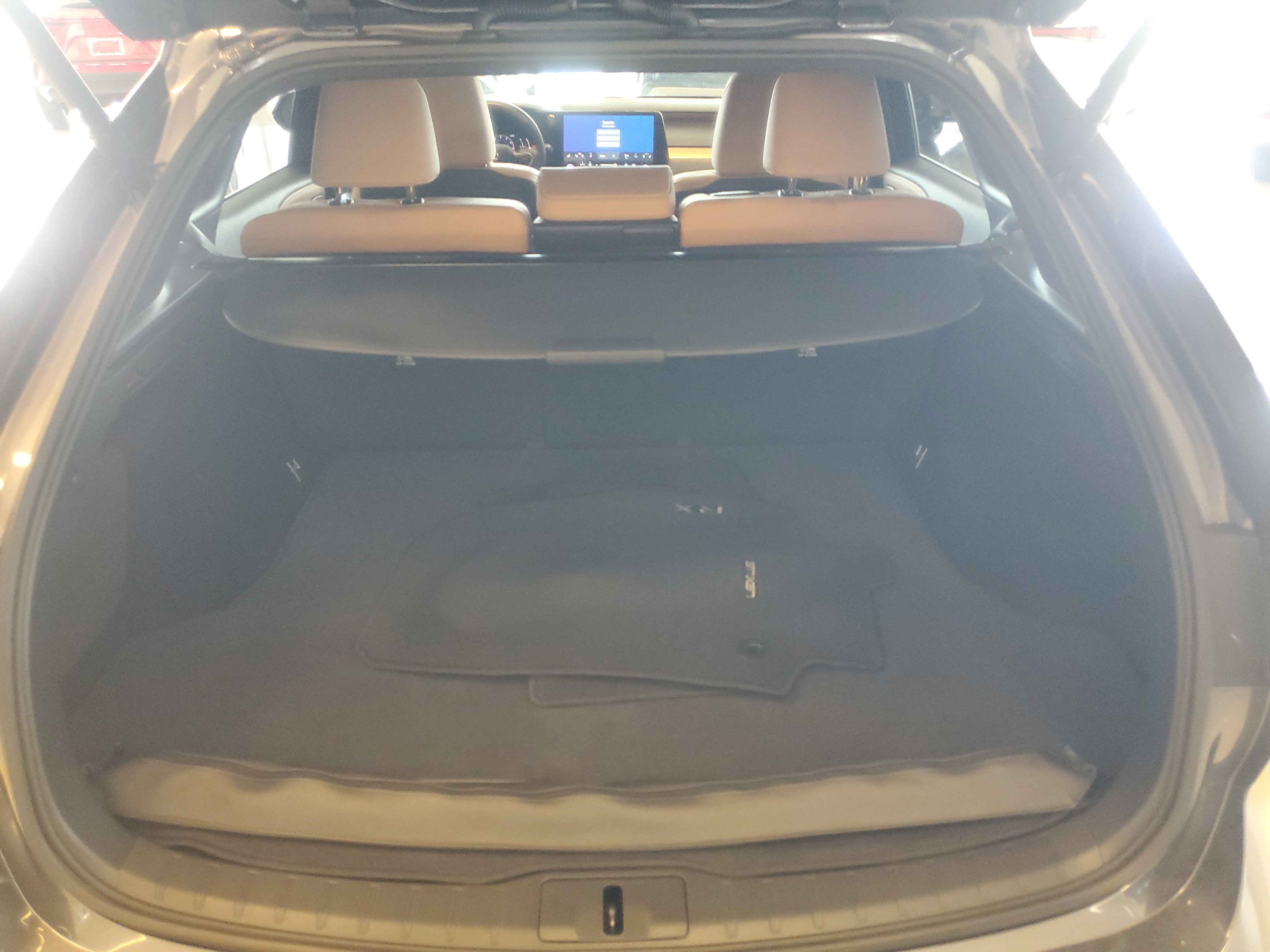 Used 2024 Lexus RX 350 Premium w/ Accessory Package (Z1) FWD image 13
