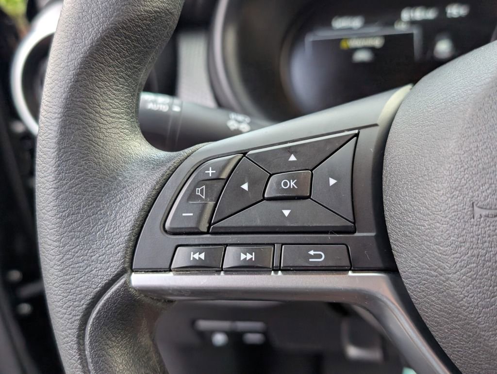 Certified 2023 Nissan Kicks SV image 24