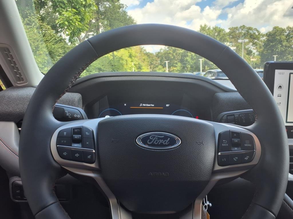 New 2025 Ford Explorer Active image 11
