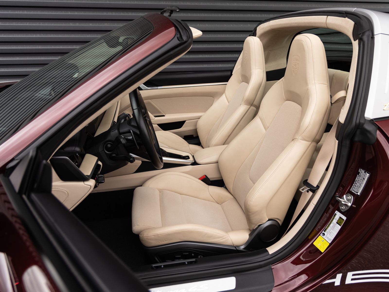 Certified 2021 Porsche 911 Targa 4S Heritage Design image 5