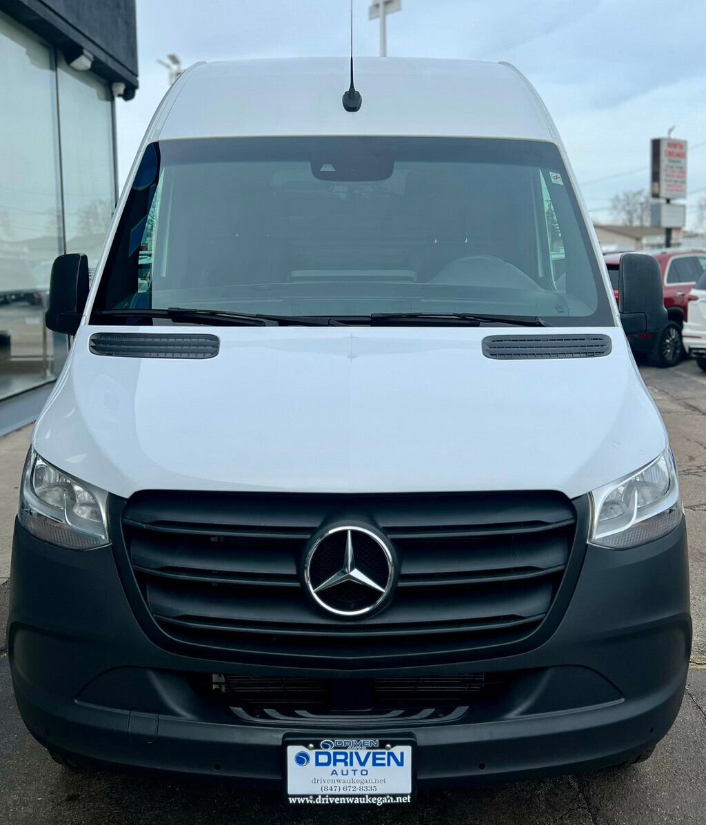 Used 2024 Mercedes-Benz Sprinter 2500 w/ Parking Package image 6