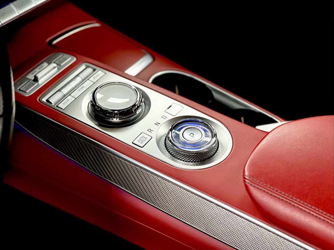 Used 2023 Genesis GV70 2.5T w/ Sport Prestige Package image 44