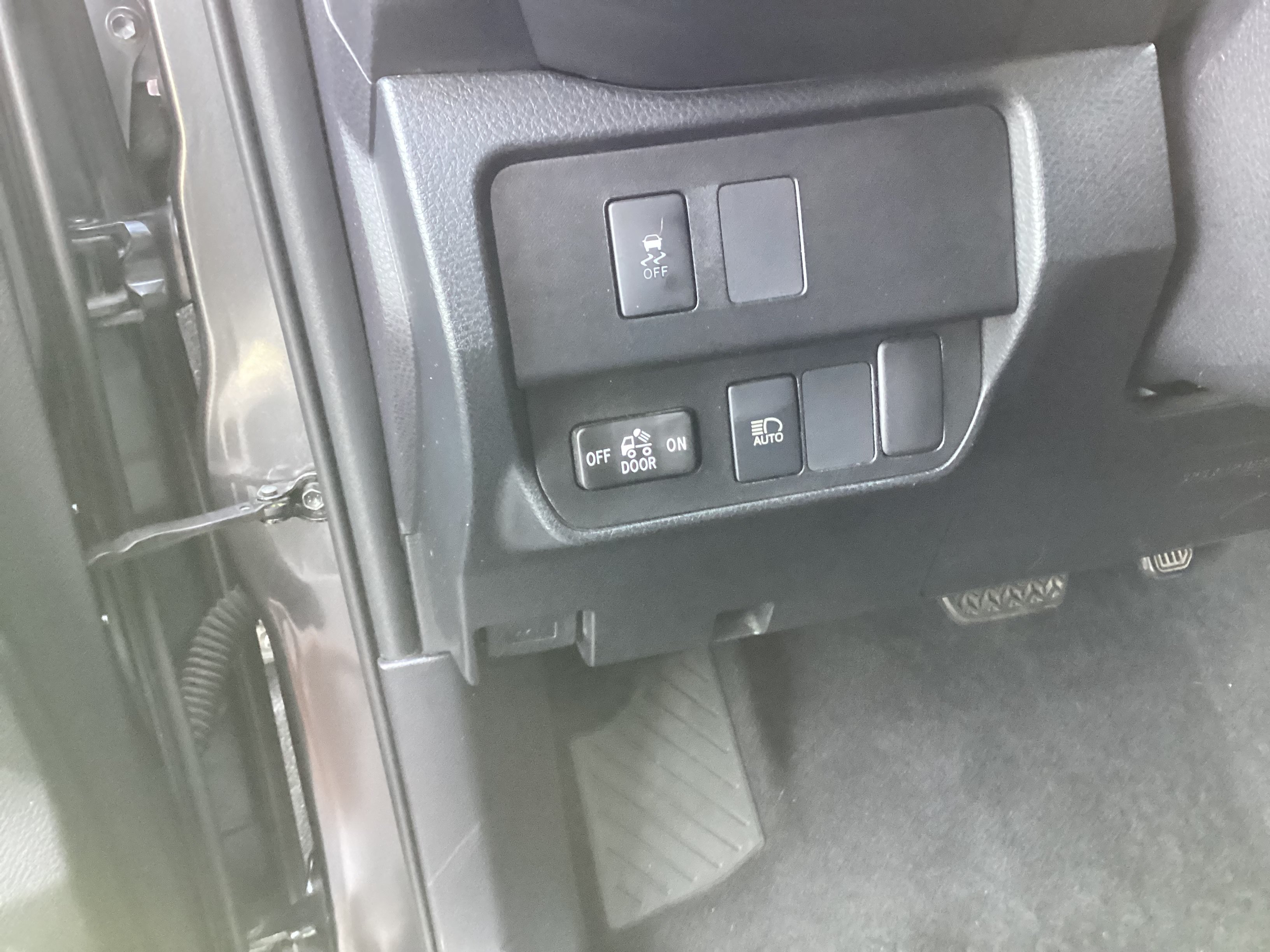 Certified 2021 Toyota Tacoma SR AWD/4WD image 11