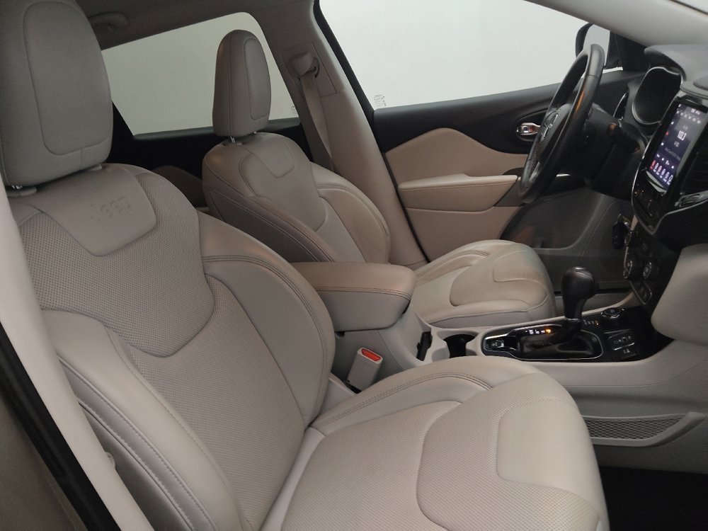 Used 2019 Jeep Cherokee Limited w/ Luxury Group AWD/4WD image 21