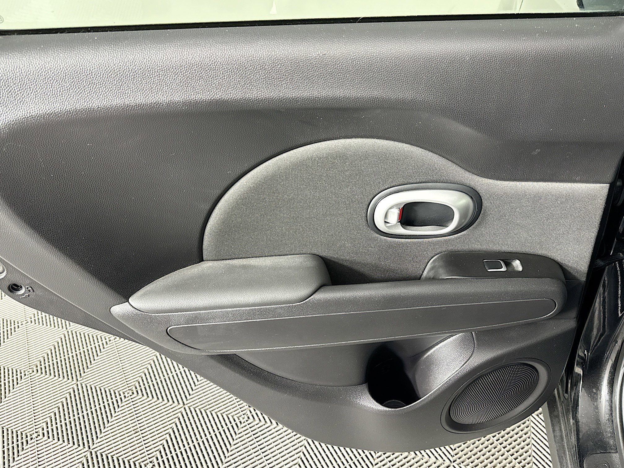 Used 2019 Kia Soul + image 24