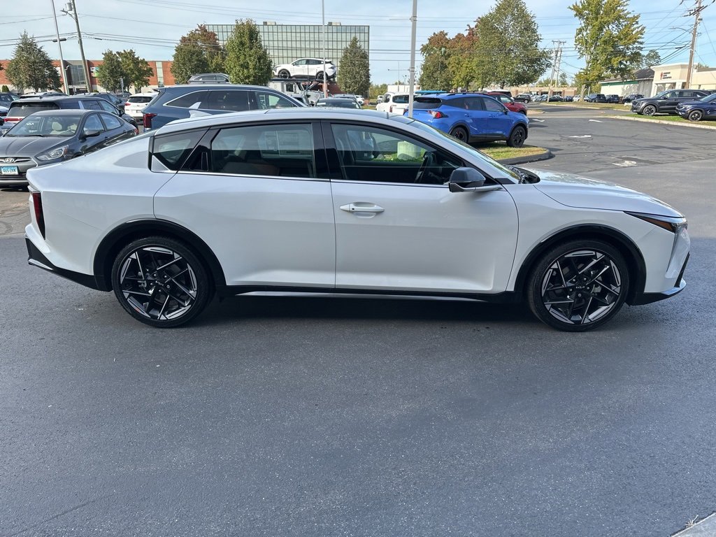 New 2025 Kia K4 GT-Line w/ GT-Line Premium Package image 5