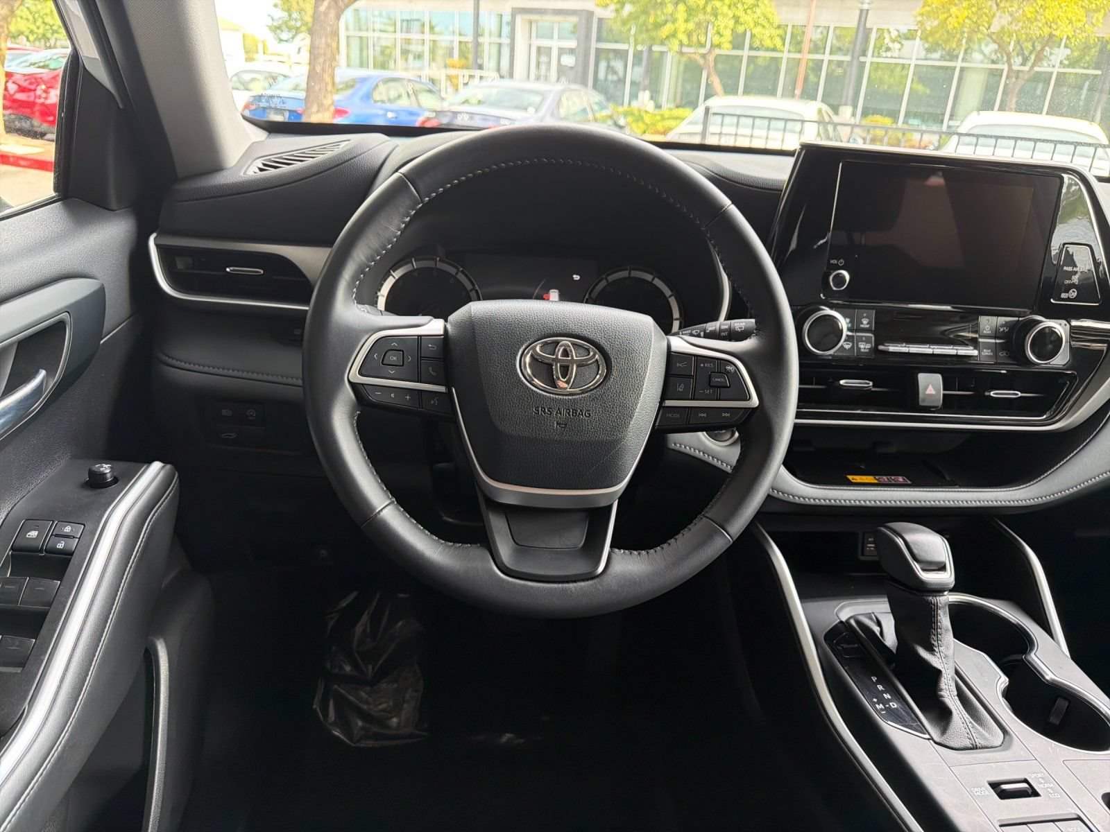 Used 2026 Toyota Highlander XLE AWD/4WD image 13