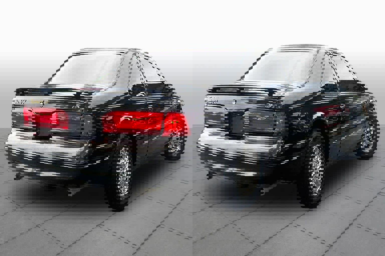 Used 1997 Ford Thunderbird LX image 12