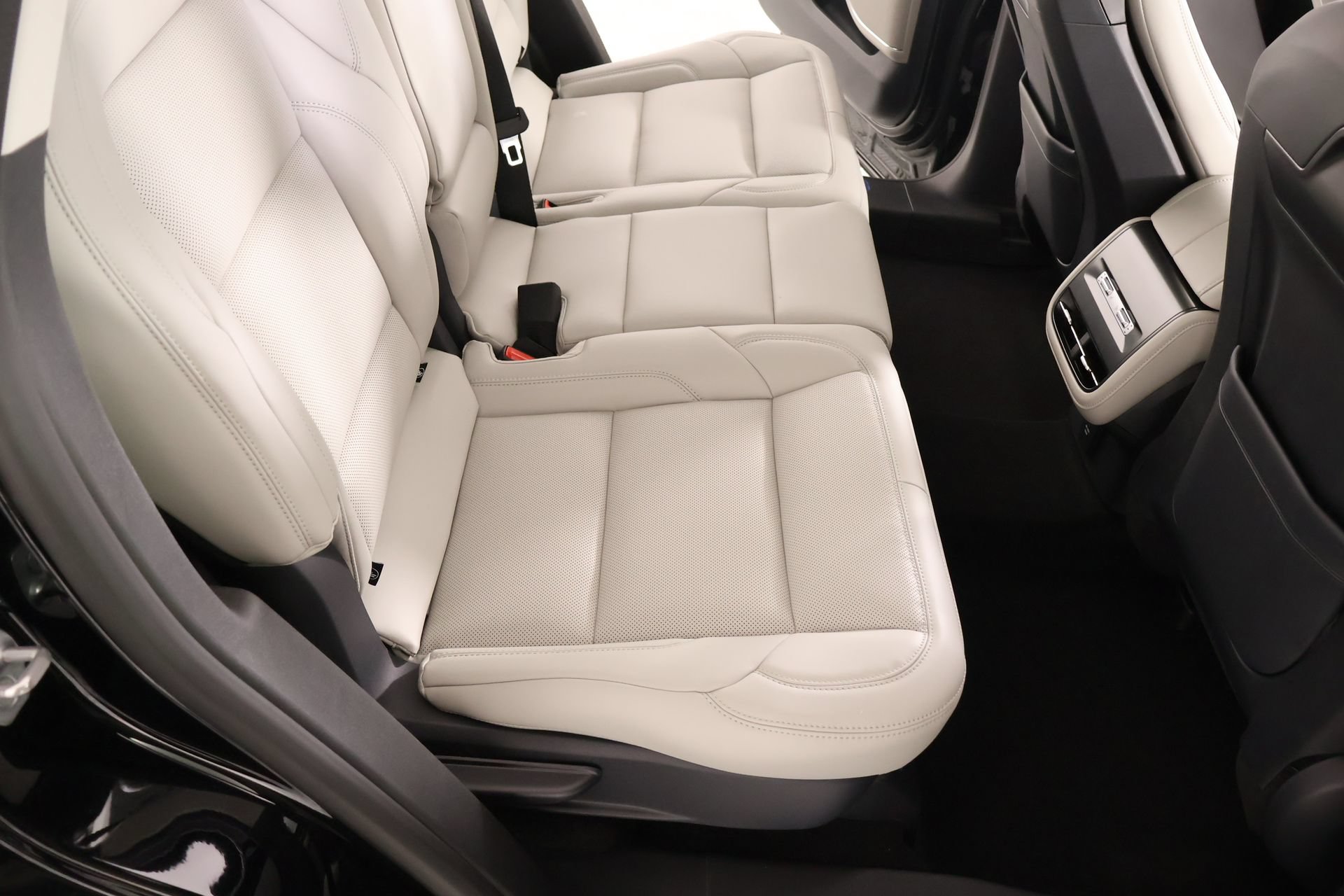 New 2026 Lincoln Nautilus Premier w/ Equipment Group 102A AWD/4WD image 14