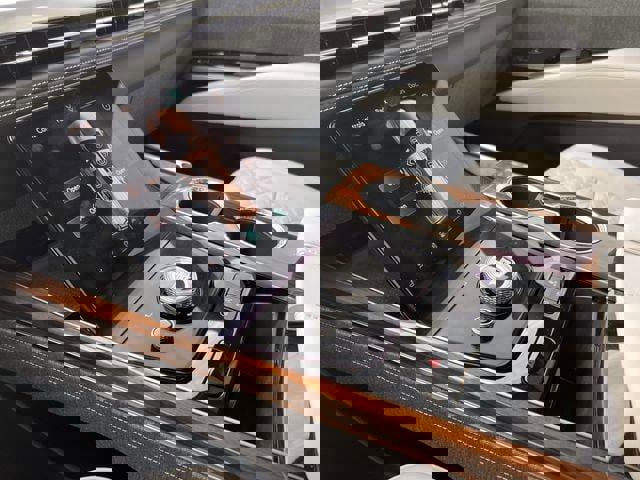 Used 2026 Cadillac Escalade Platinum Sport w/ LPO, ONYX Package image 21