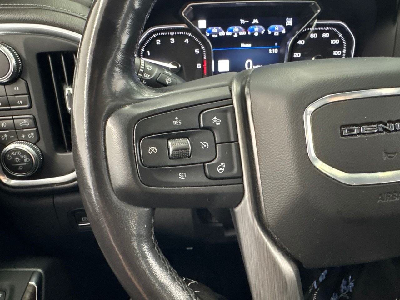 Used 2019 GMC Sierra 1500 Denali w/ Denali Ultimate Package AWD/4WD image 21