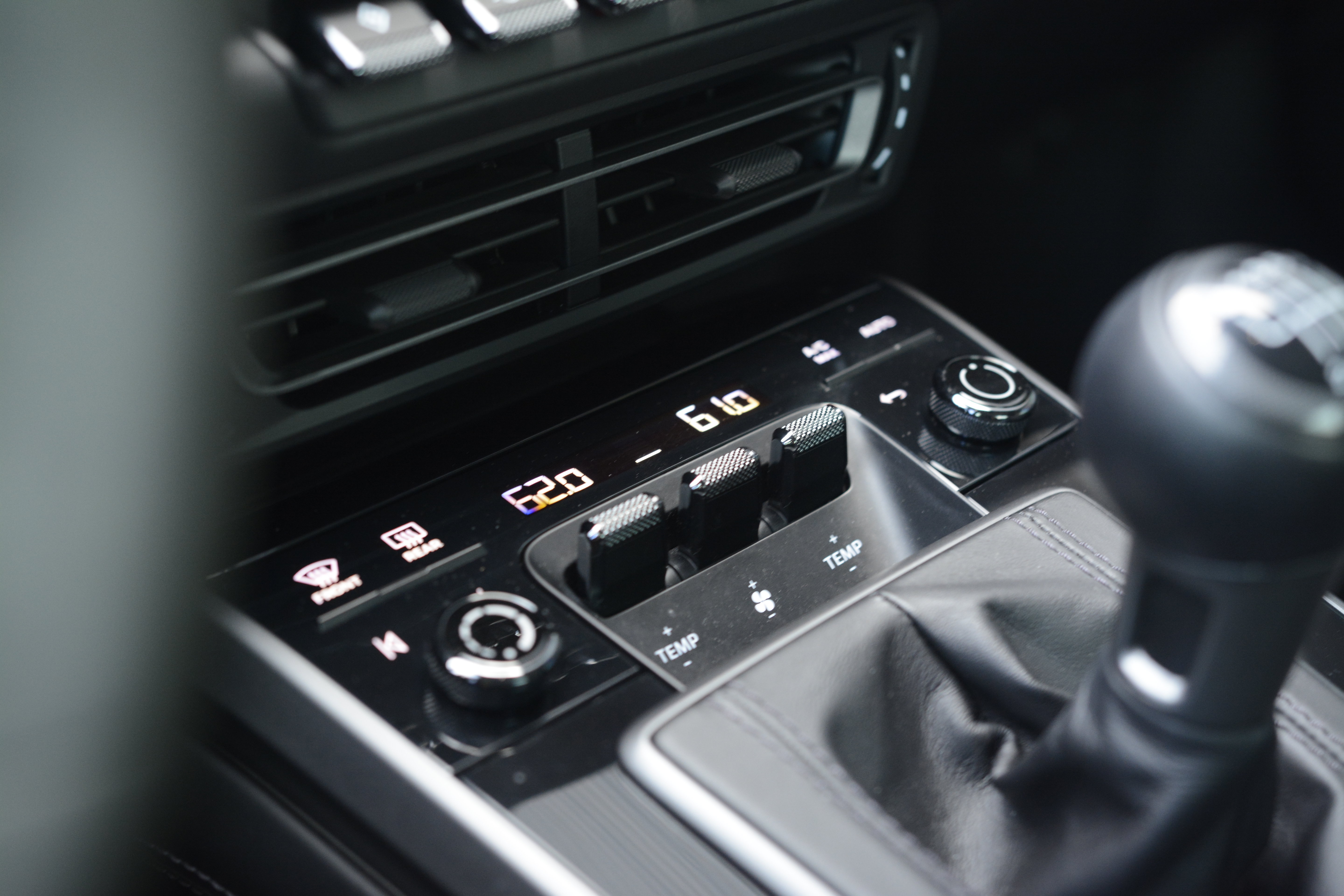 Certified 2022 Porsche 911 Carrera S RWD image 24