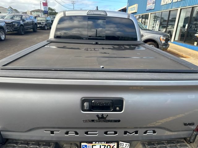 Used 2017 Toyota Tacoma TRD Off-Road AWD/4WD image 5