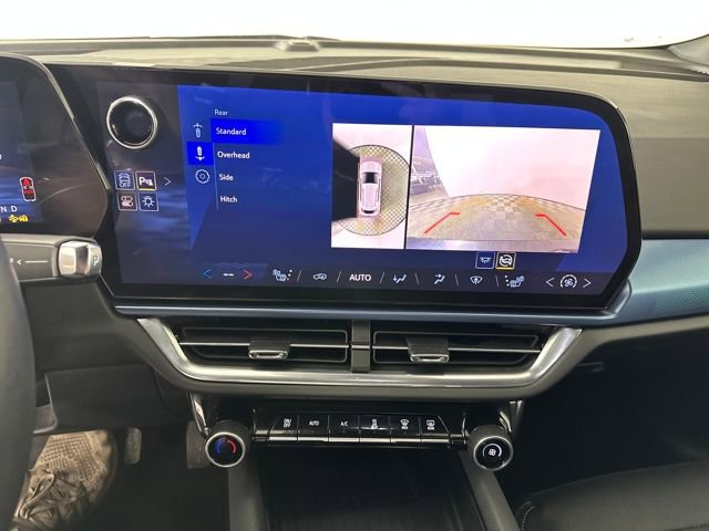 Used 2024 Chevrolet Equinox EV LT w/ Active Safety Package 3 image 21