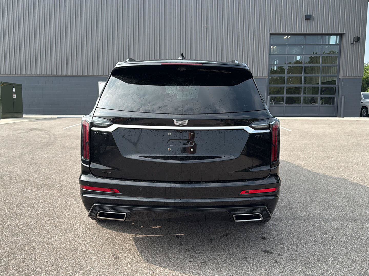 Used 2024 Cadillac XT6 Sport w/ Technology Package AWD/4WD image 4