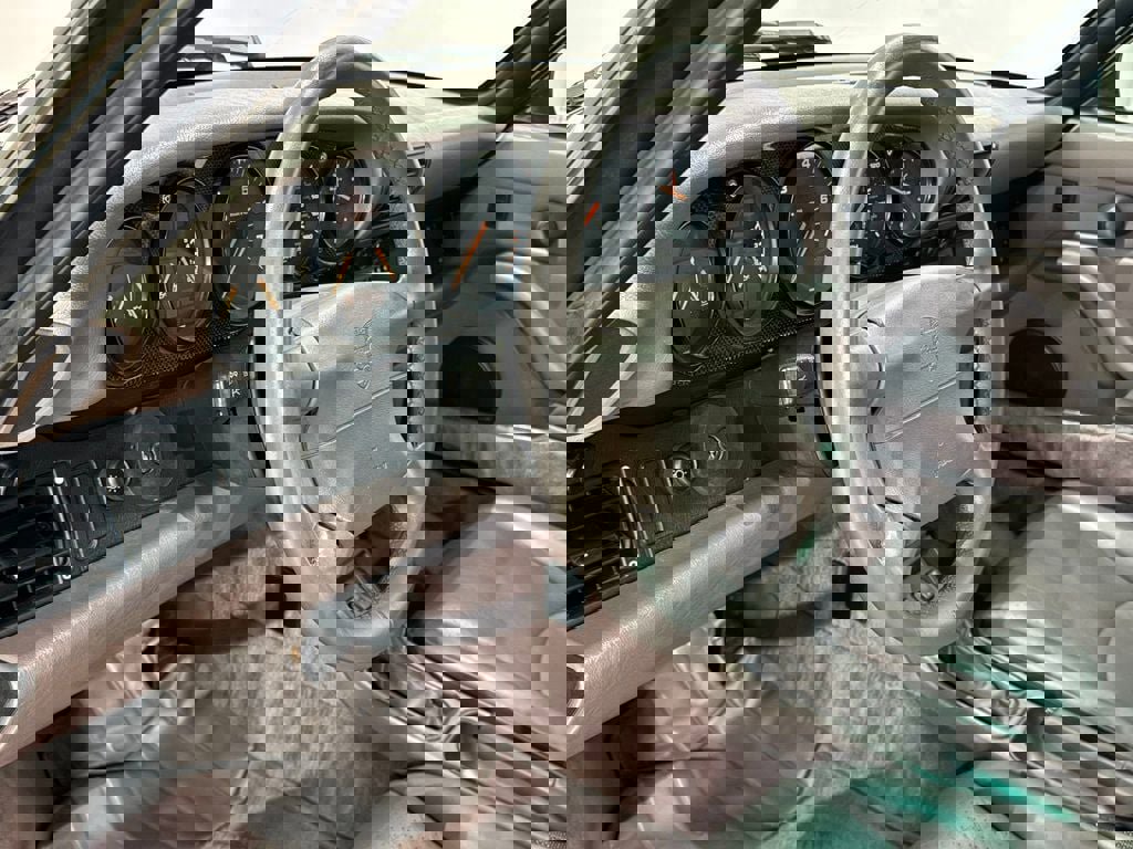 Used 1996 Porsche 911 Cabriolet image 32