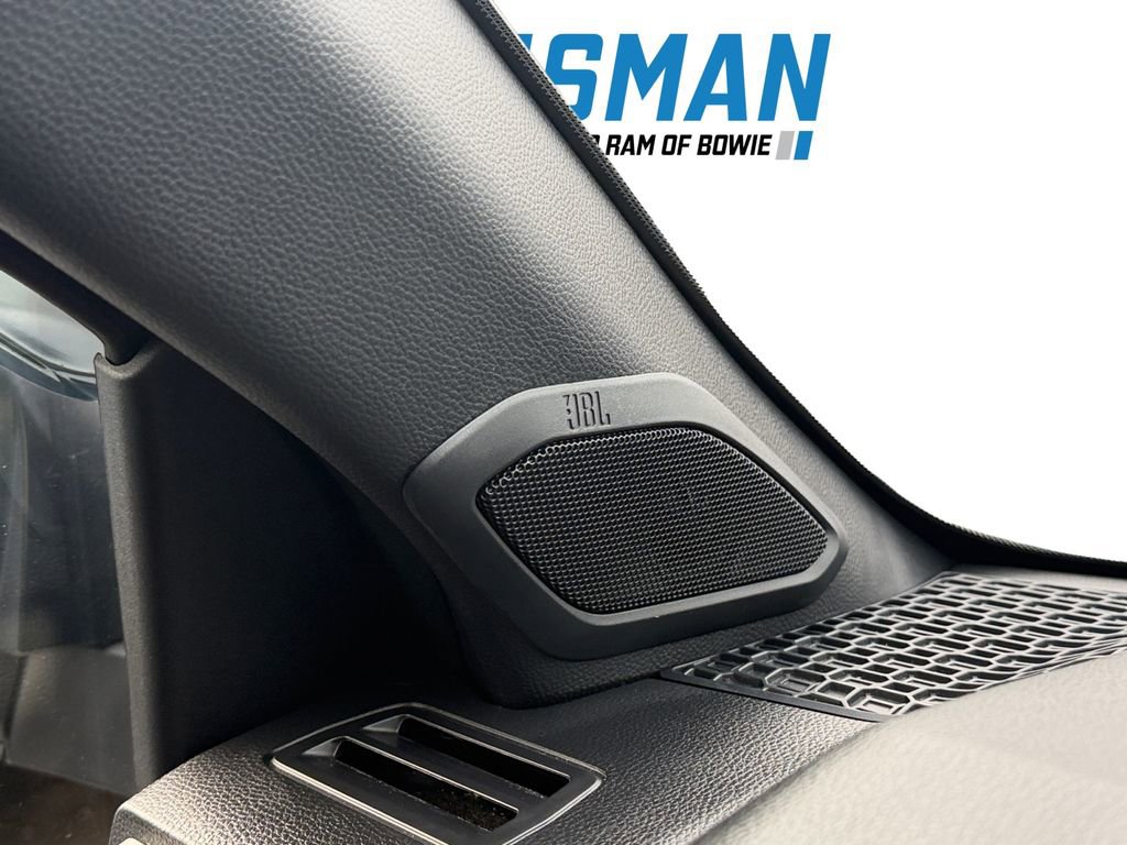 Used 2025 Toyota Tacoma TRD Off-Road image 22