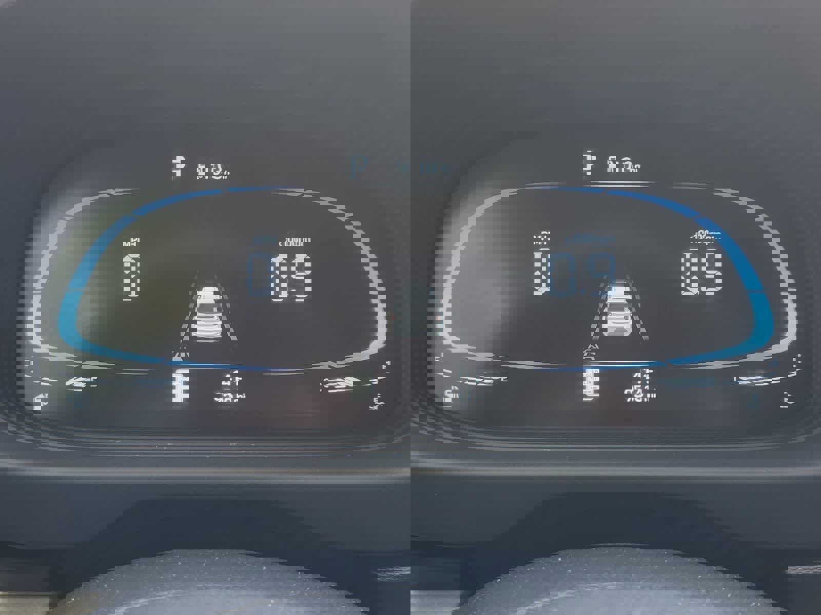 Used 2025 Hyundai Venue Limited image 14