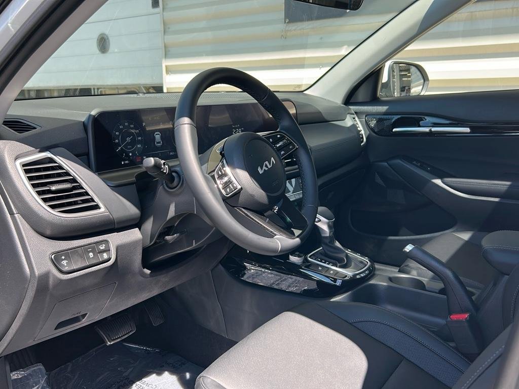 New 2026 Kia Seltos EX w/ EX Sunroof Package AWD/4WD image 10