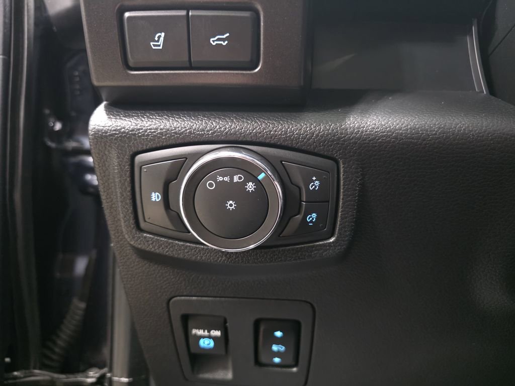 Used 2021 Ford Expedition Limited image 27