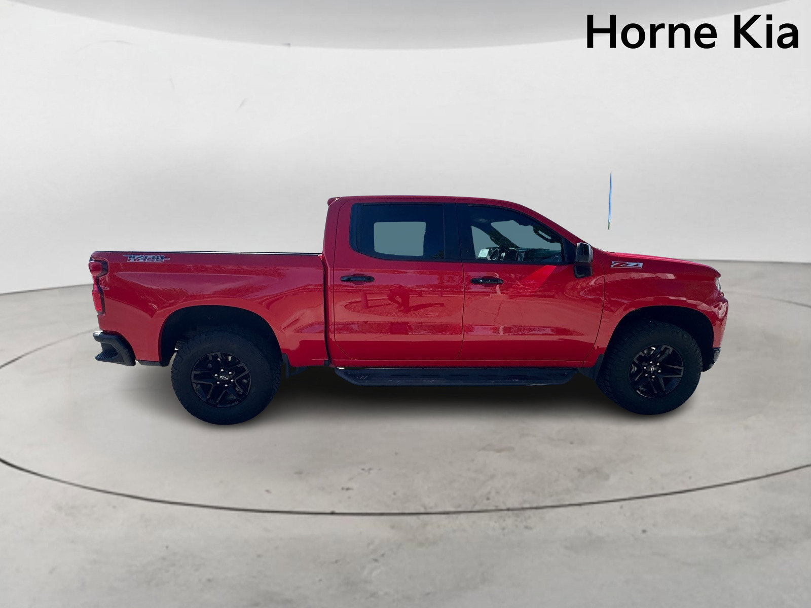 Used 2020 Chevrolet Silverado 1500 LT Trail Boss AWD/4WD image 3