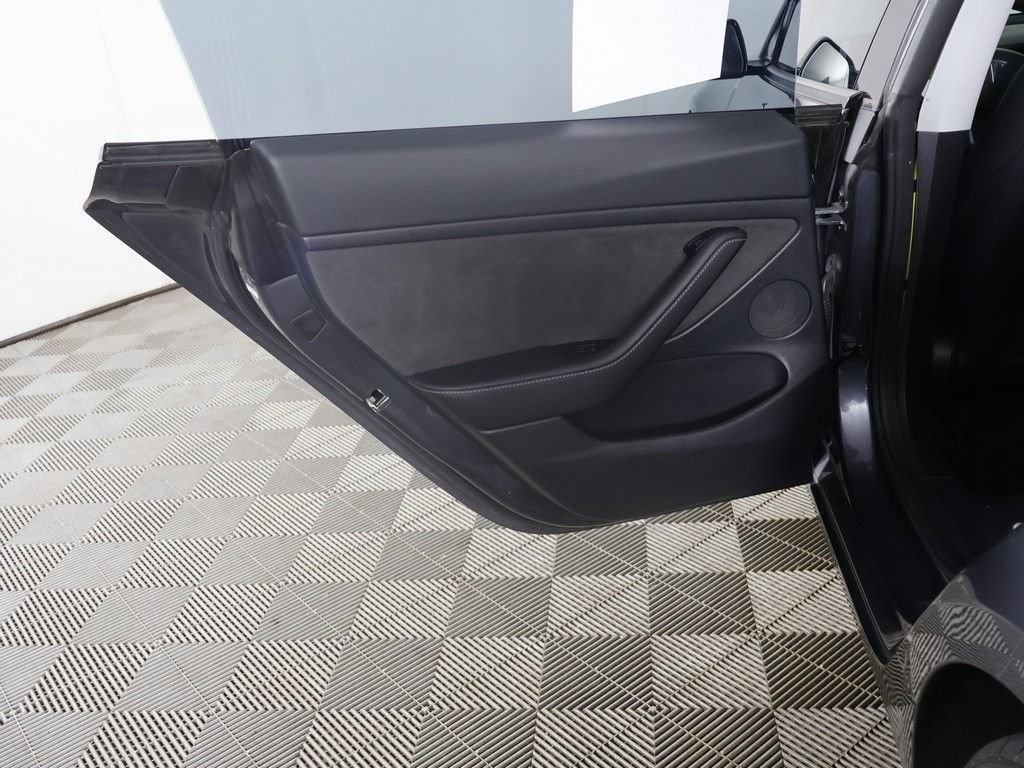 Used 2021 Tesla Model 3 Standard Range Plus RWD image 25