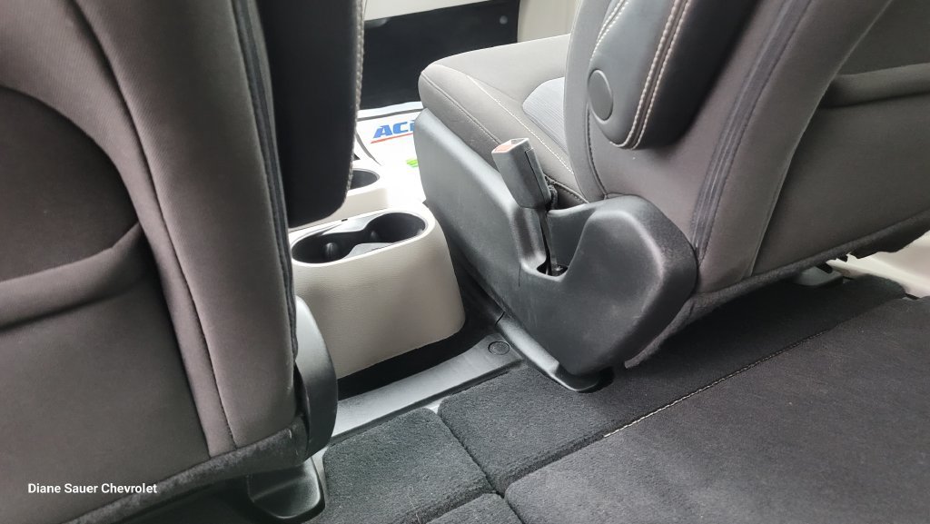 Used 2023 Chrysler Voyager LX FWD image 27