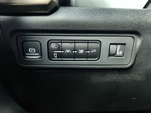 Used 2024 GMC Hummer EV 2X w/ Extreme Off-Road Package image 18