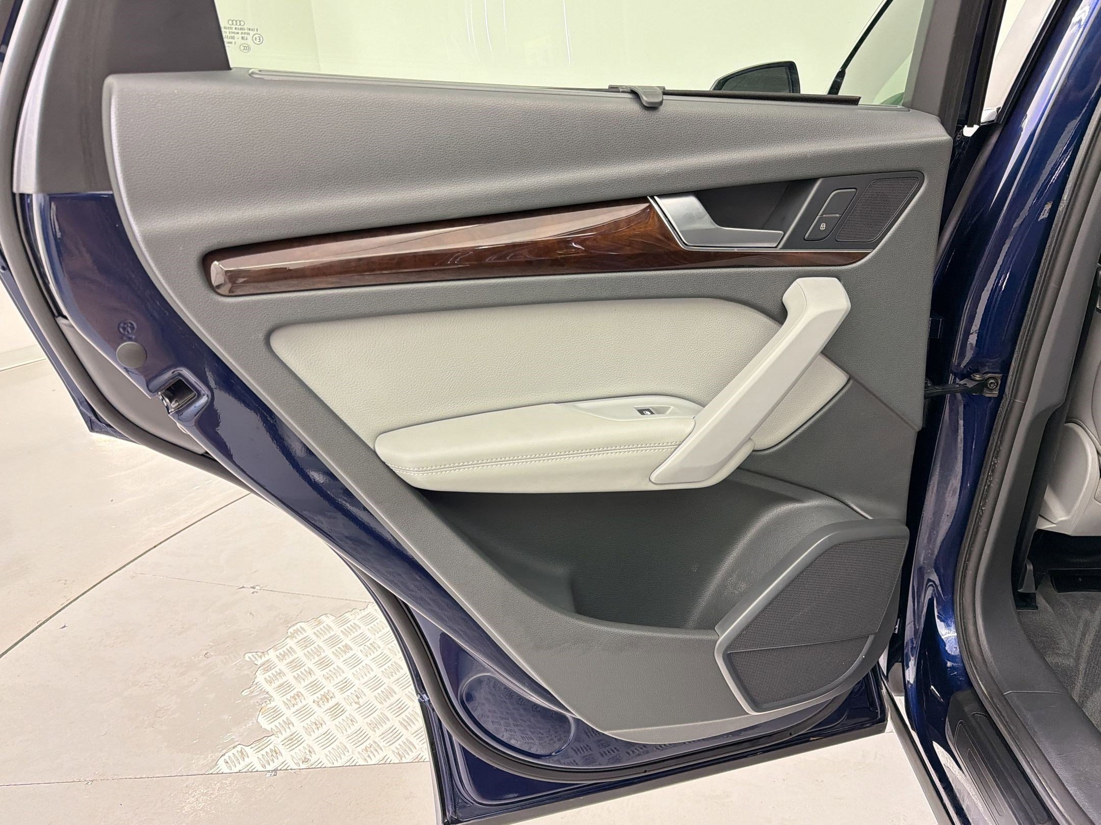 Certified 2019 Audi Q5 2.0T Premium Plus AWD/4WD image 24