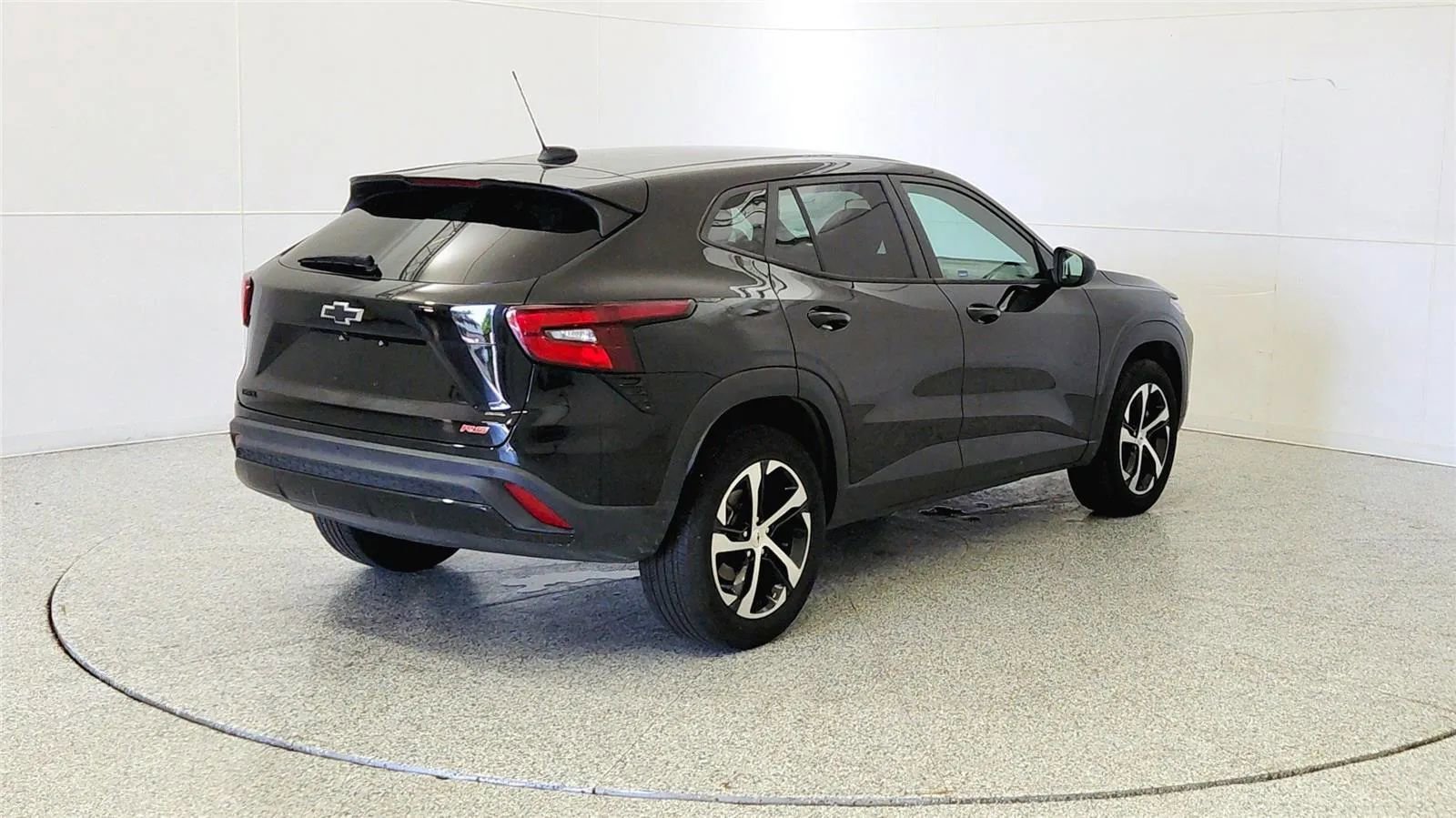Used 2024 Chevrolet Trax RS w/ Driver Confidence Package FWD image 7