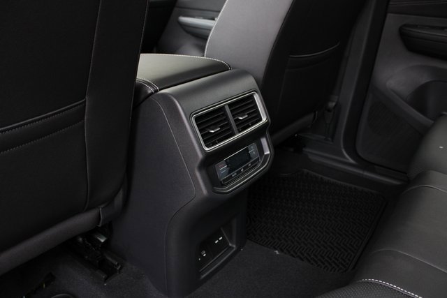 New 2026 Volkswagen Atlas SE image 9