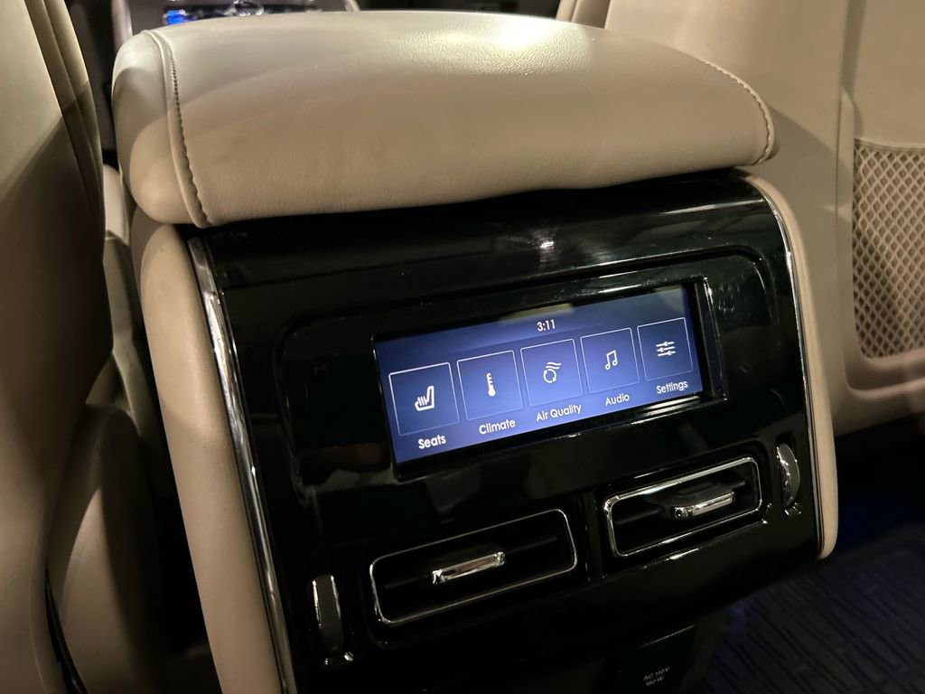 Used 2023 Lincoln Aviator Reserve w/ Jet Package AWD/4WD image 24