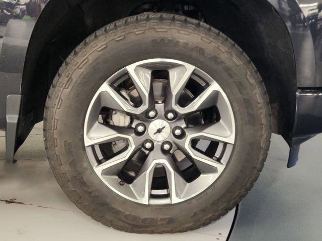 Used 2024 Chevrolet Silverado 1500 RST w/ Convenience Package II image 8