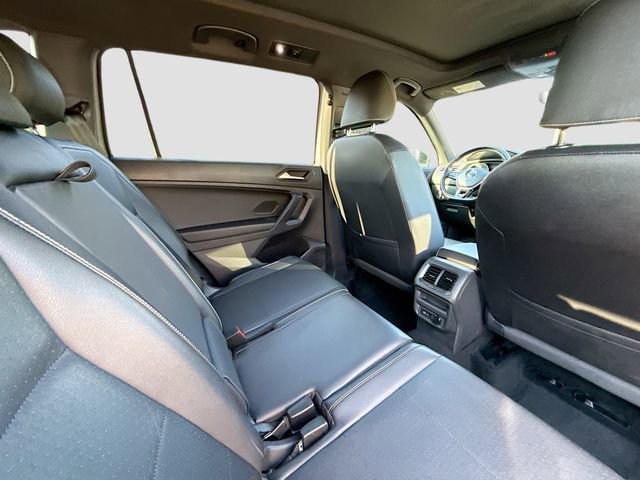Used 2021 Volkswagen Tiguan SE R-Line image 26