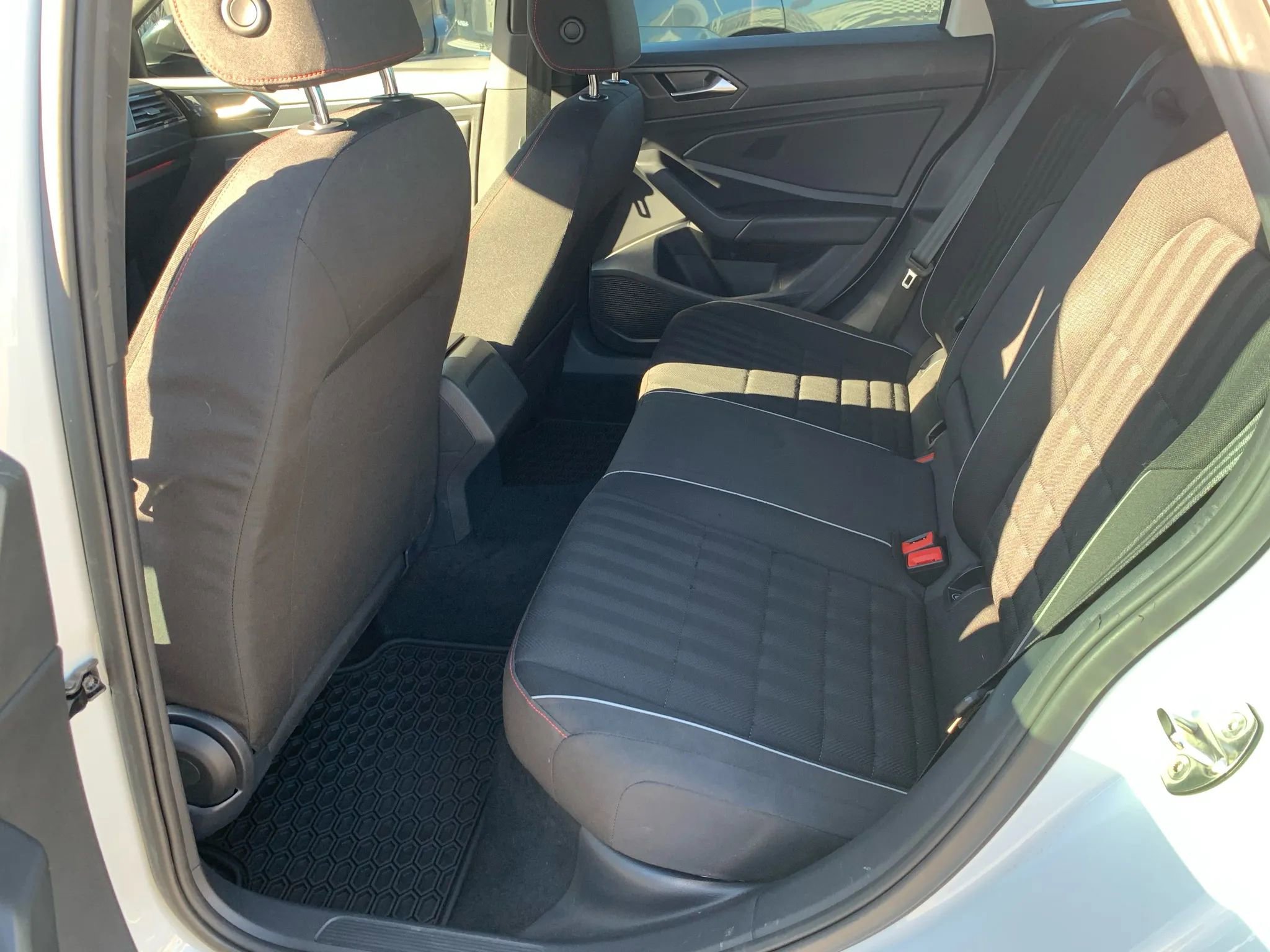 Used 2019 Volkswagen Jetta GLI FWD image 19