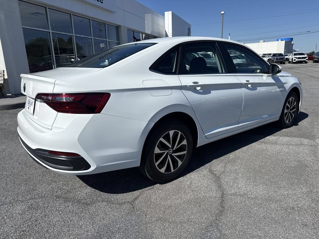 Certified 2024 Volkswagen Jetta S FWD image 4