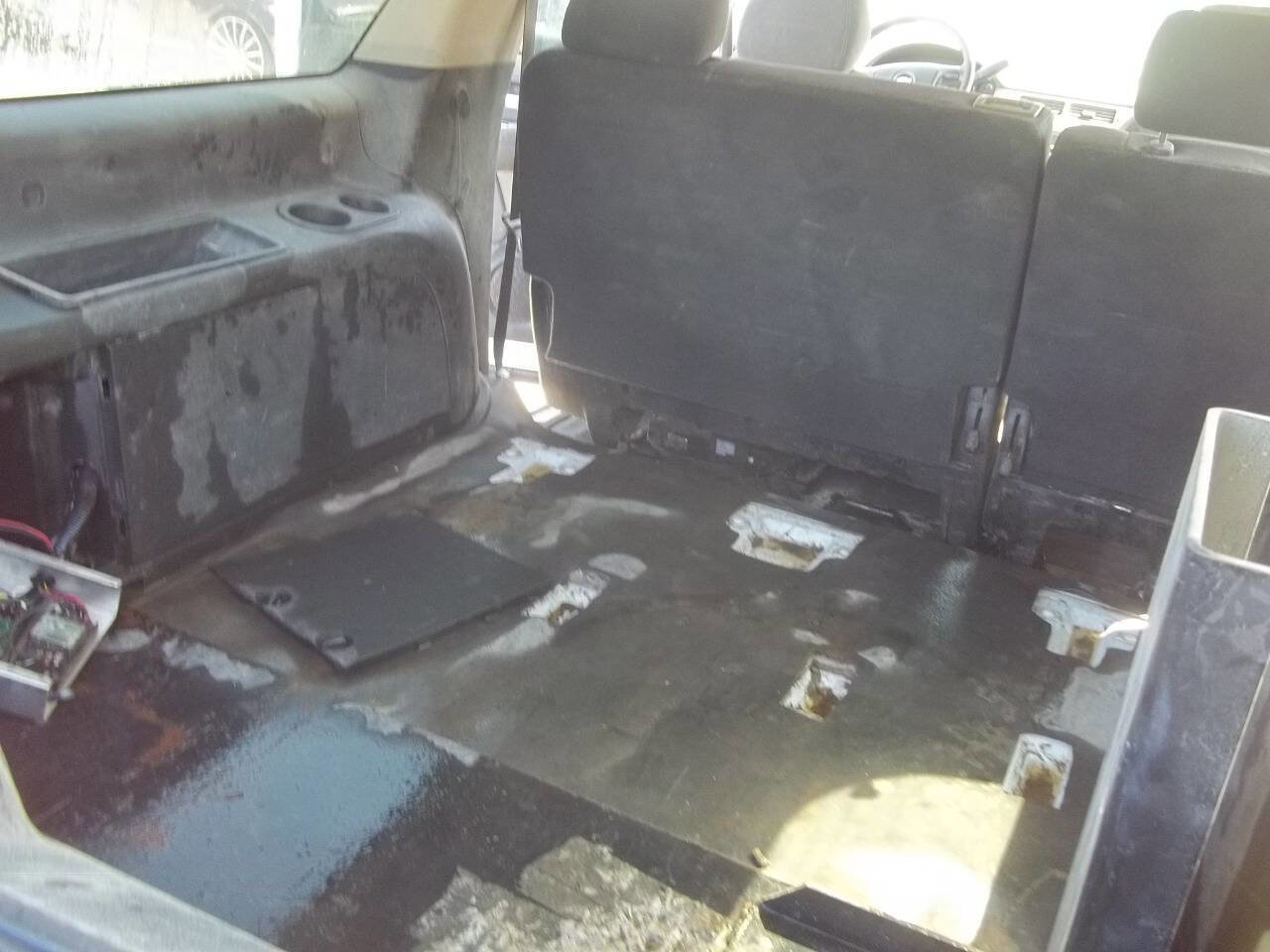 Used 2008 Chevrolet Suburban 2500 w/ Snow Plow Prep Package image 14