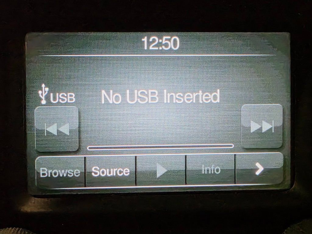 Used 2019 RAM 1500 Classic SLT image 28