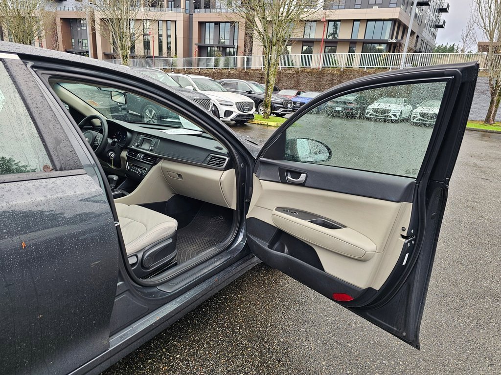 Used 2016 Kia Optima LX image 25
