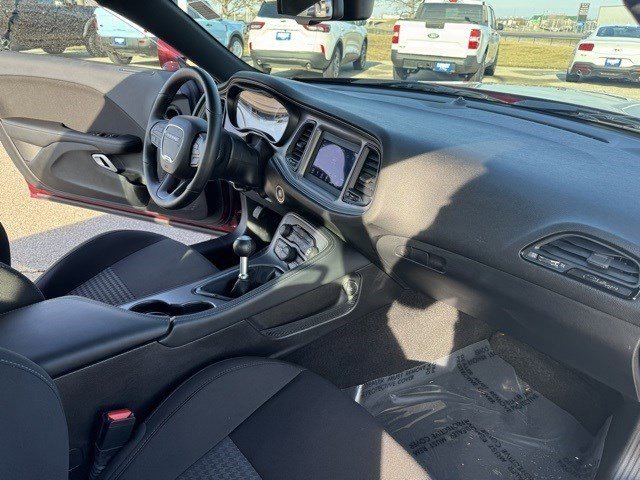 Used 2023 Dodge Challenger R/T w/ Blacktop Package image 26