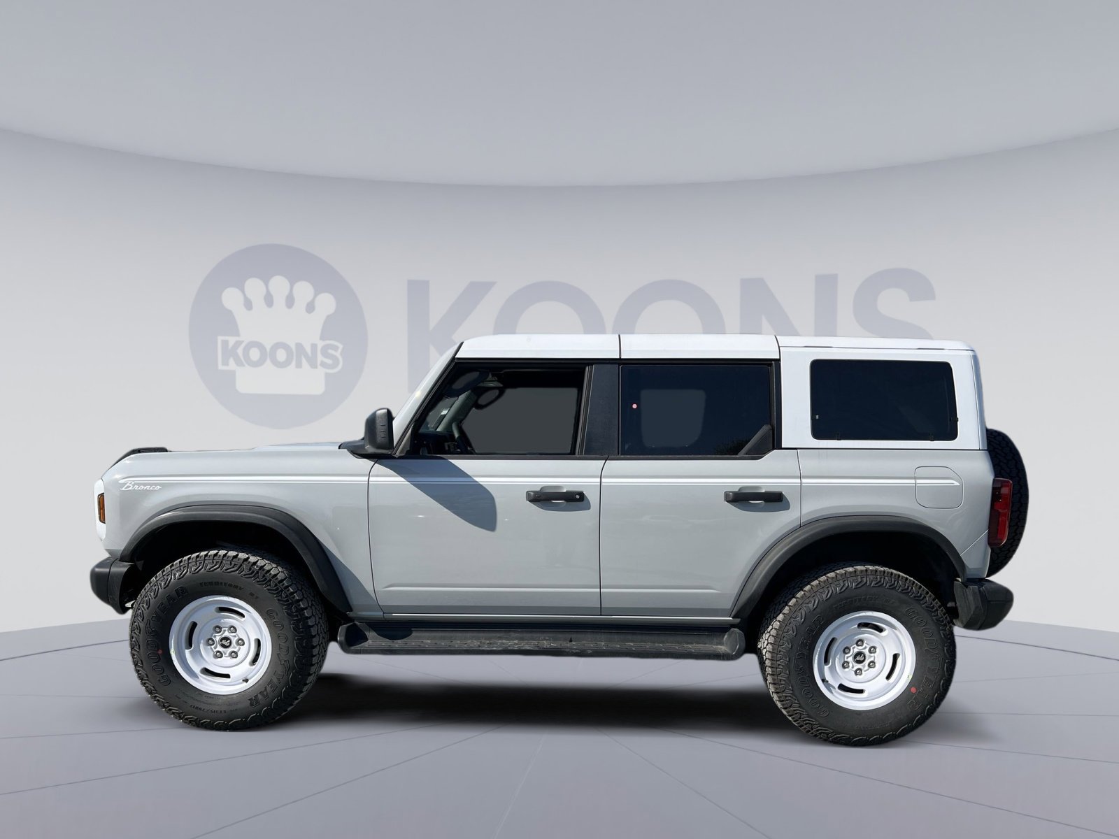 New 2026 Ford Bronco Heritage Edition image 2